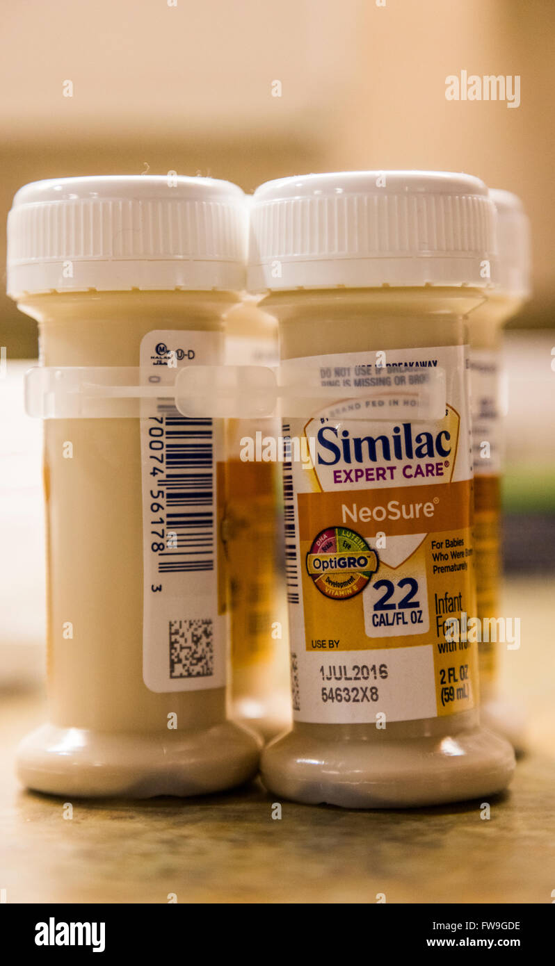 close up of Similac NeoSure 22 calorie infant formula Stock Photo
