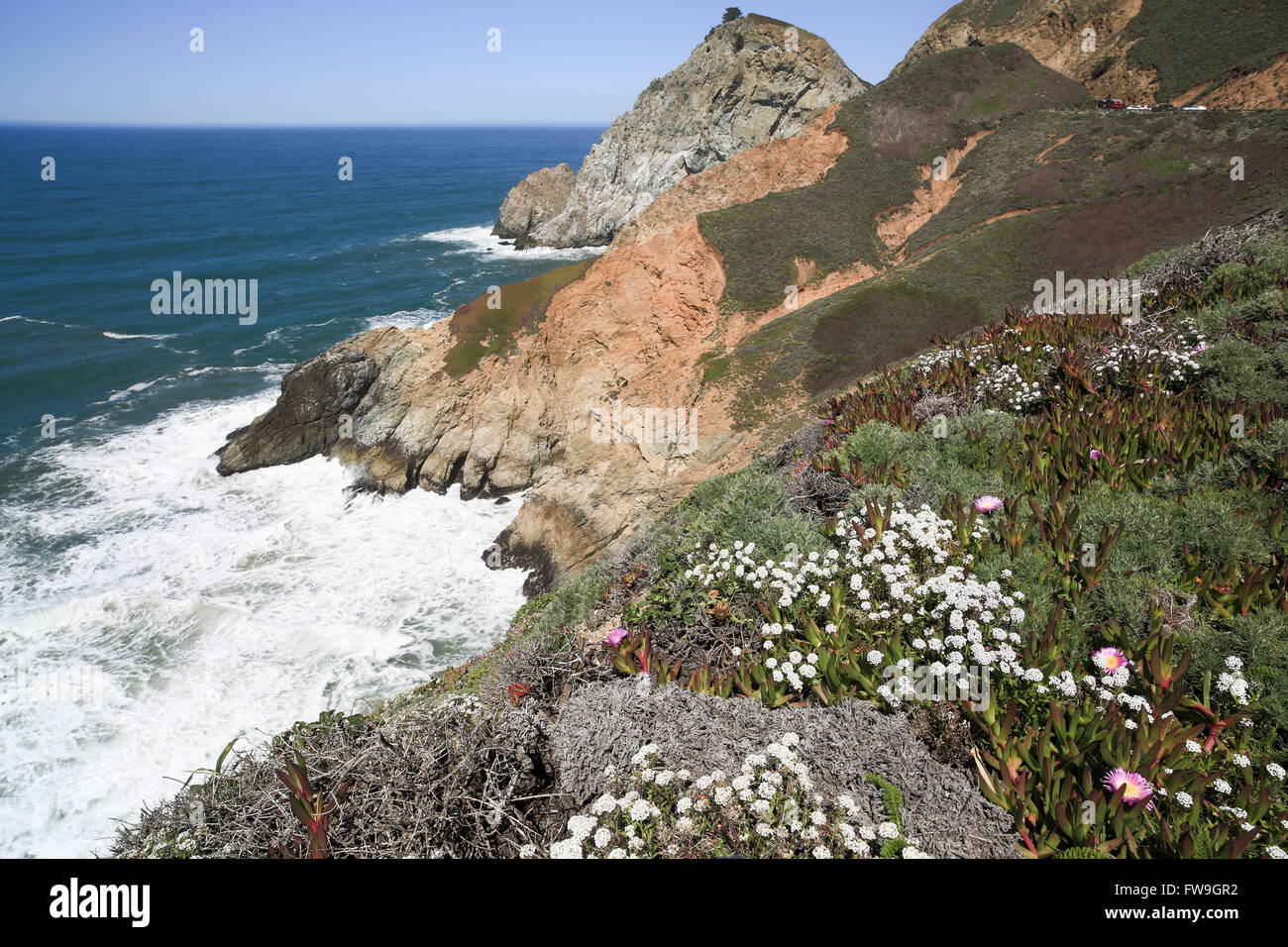 Devil's slide coast High Resolution Stock Photography and Images - Alamy