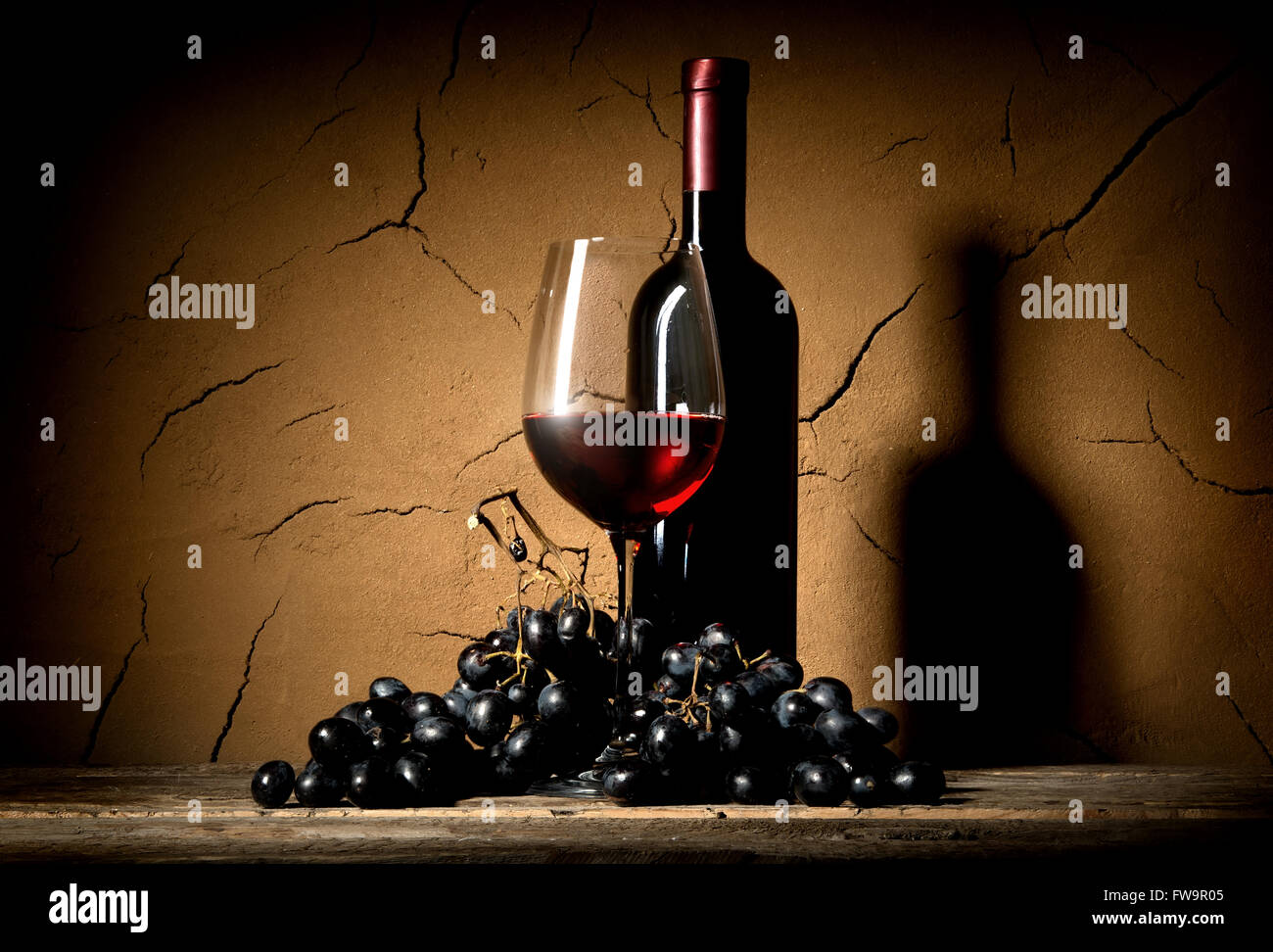 Burgundy wine cellar hi-res stock photography and images - Alamy