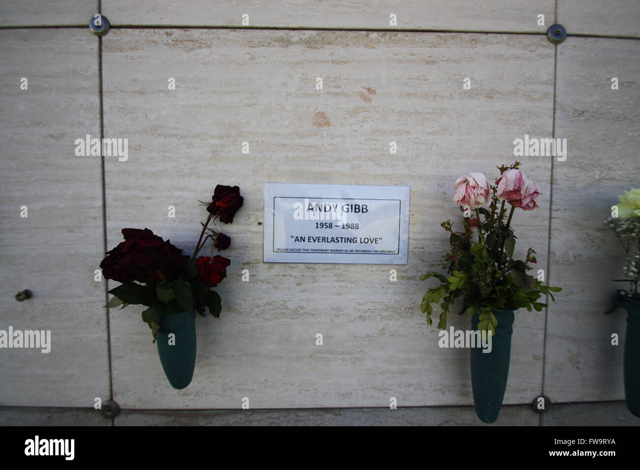 Celebrity final resting places - Forest Lawn Memorial Park Hollywood Hills: The grave of musician Andy Gibb where he was laid to rest at the section Courts of Remembrance.  Featuring: Andy Gibb Where: Los Angeles, California, United States When: 01 Mar 20 Stock Photo