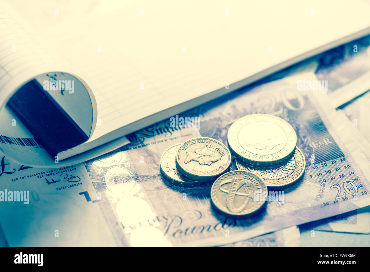 British coins and notes, vintage effect photo Stock Photo - Alamy
