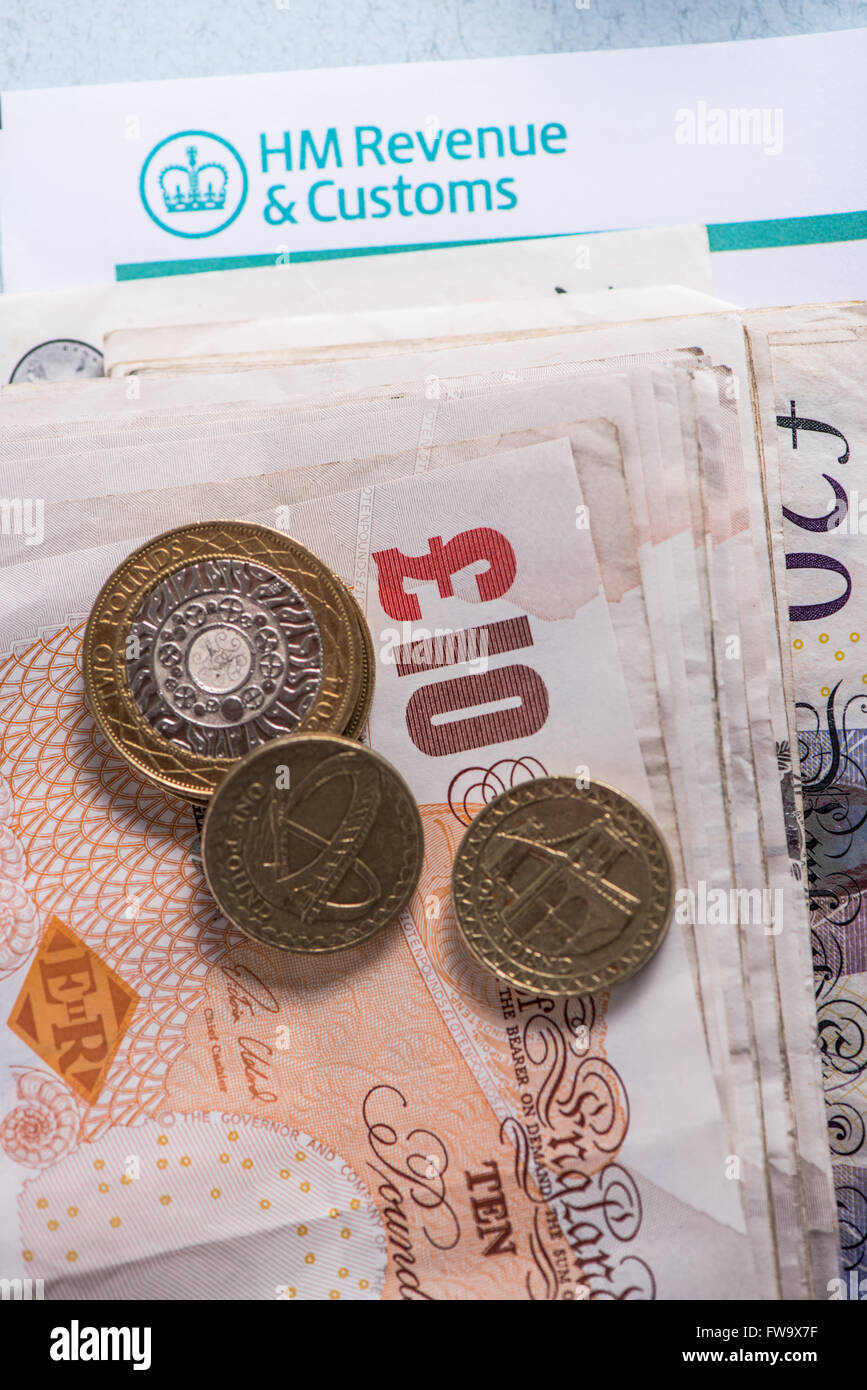 British Tax return for, reminder concept with coins and notes Stock Photo Alamy