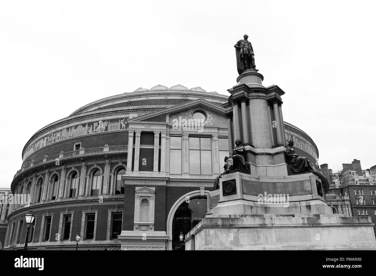 Royal albert hall Black and White Stock Photos & Images - Alamy