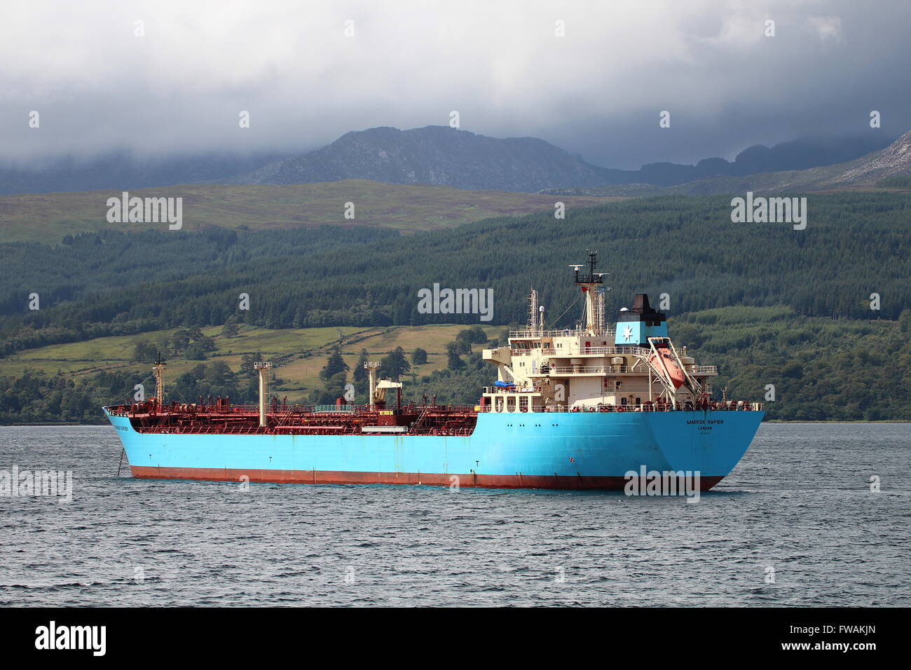 Contracted to the UK MInistry of Defence, the oil tanker Maersk Rapier