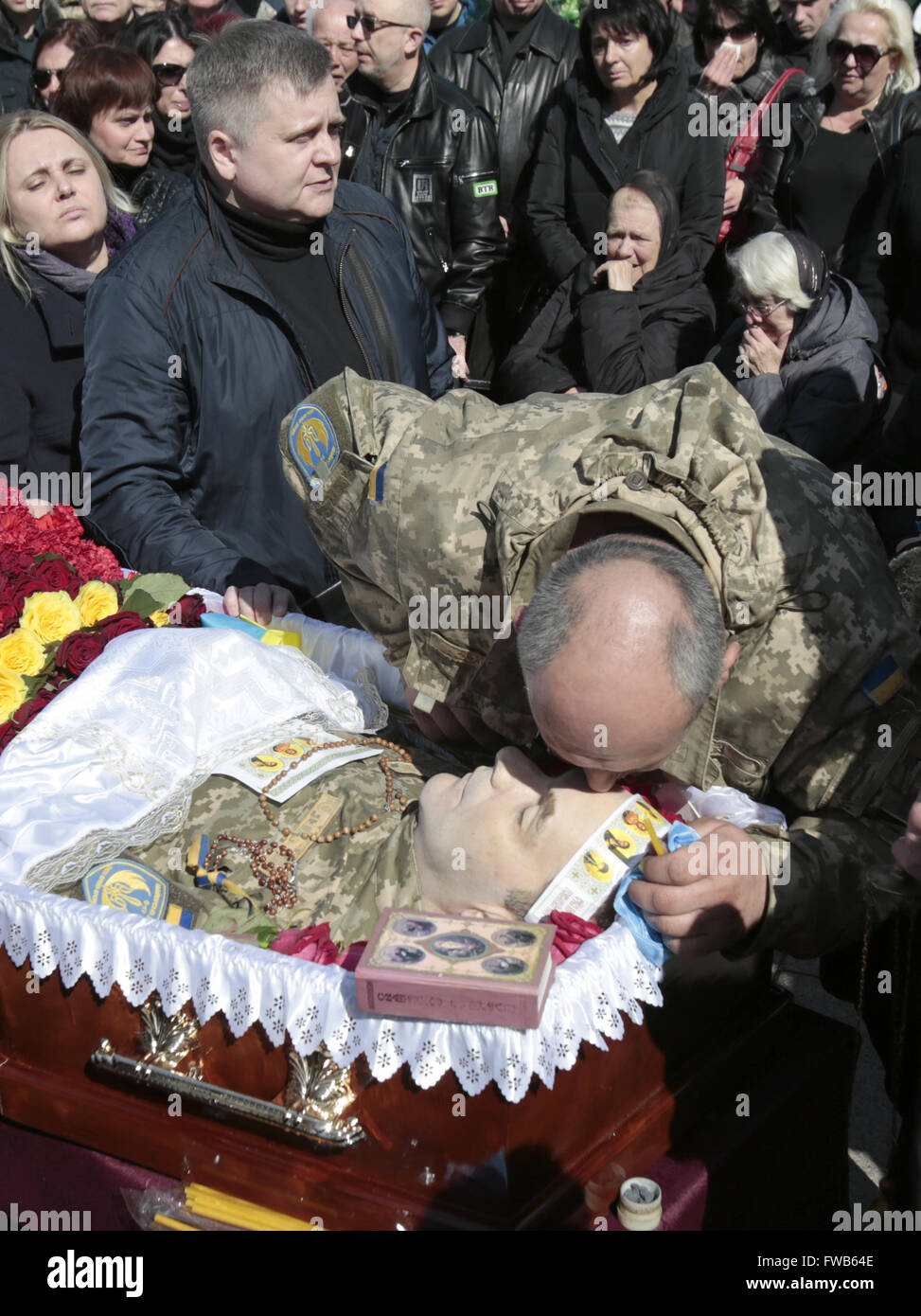 A funeral ceremony at the Independence Square in Kiev, Ukraine, 3 April 2016. 3rd Apr, 2016. The Ukrainian soldier Dmytro Godzenko, code name ''Godzila'', was killed by mortar shelling on the 31th of March, in Zaitsevo village, not far from Gorlivka, Donetsk region. © Anatolii Stepanov/ZUMA Wire/Alamy Live News Stock Photo