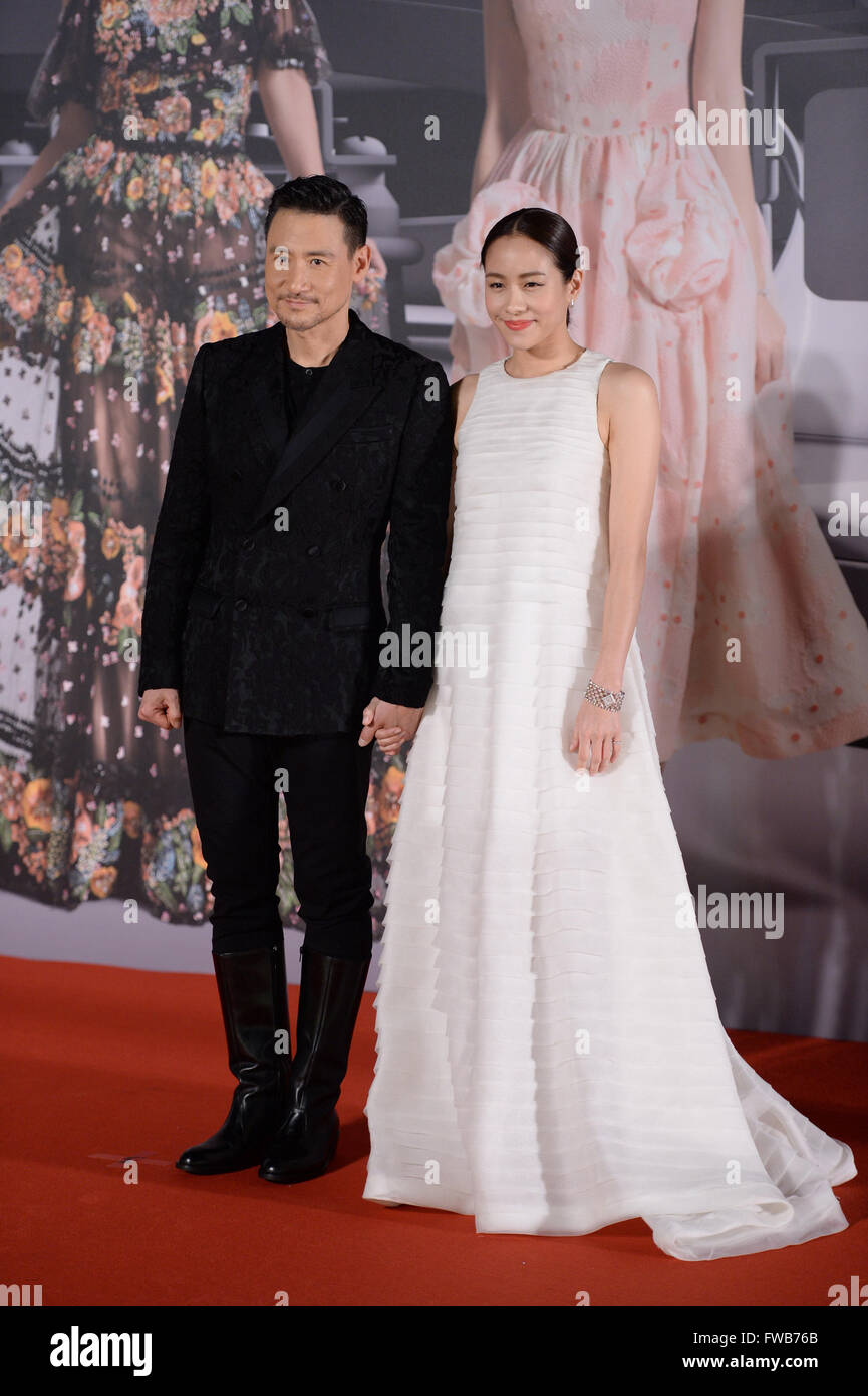Hong Kong, China. 3rd Apr, 2016. Actor Jacky Cheung (L) and actress Karena Lam pose on the red carpet at the 35th Hong Kong Film Awards in Hong Kong, south China, April 3, 2016. © Qin Qing/Xinhua/Alamy Live News Stock Photo