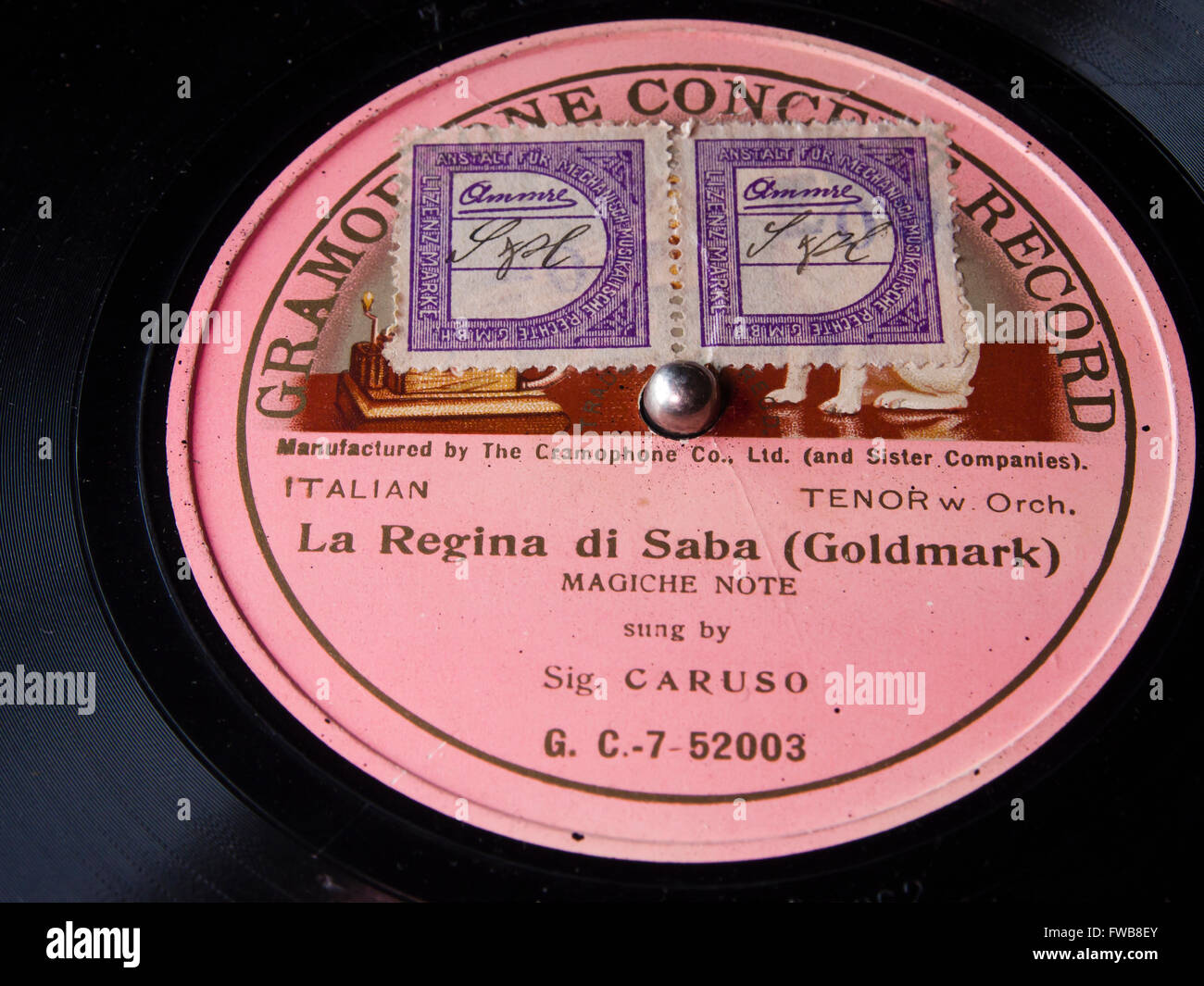 Vintage record 'La Regina di Saba' sung by tenor Enrico Caruso with German copyright stamps ca 1909 Stock Photo