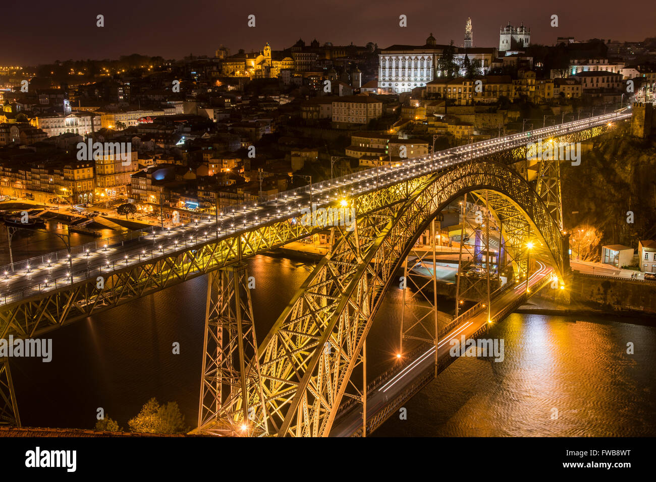 Night view of Dom Luis I bridge and city skyline, Porto, Portugal Stock Photo