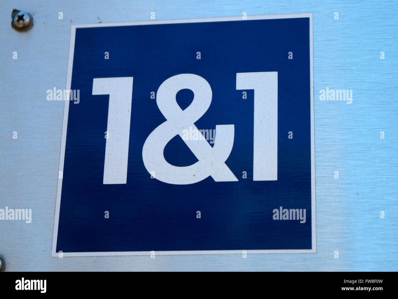 das Logo der Marke "1 und 1", Berlin Stock Photo - Alamy