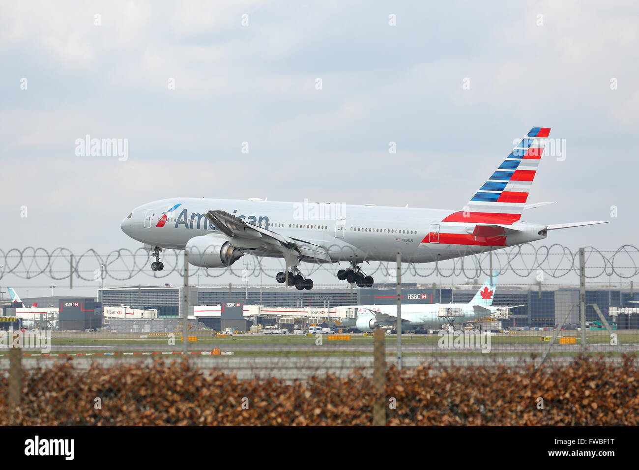 Boeing 777 200er hi-res stock photography and images - Alamy