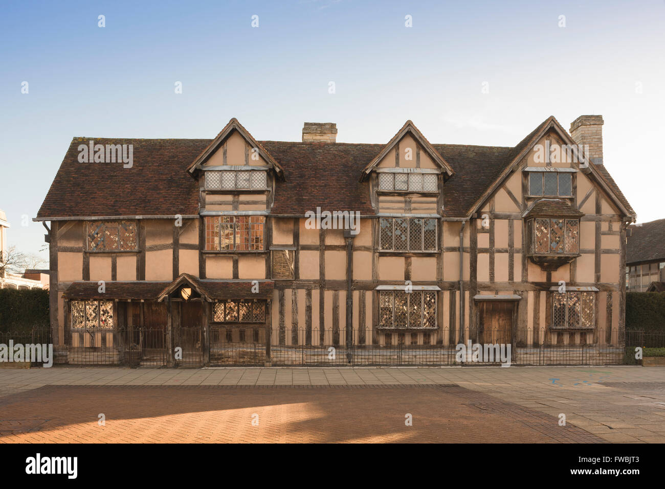 Shakespeare house UK, view of the house in Henley Street in which William Shakespeare was born, Stratford Upon Avon, England, UK Stock Photo