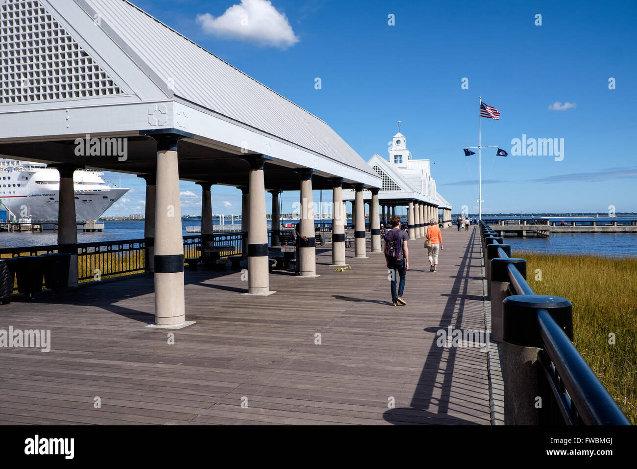 Pier jutting into harbour, Charleston, South Carolina, USA Stock Photo