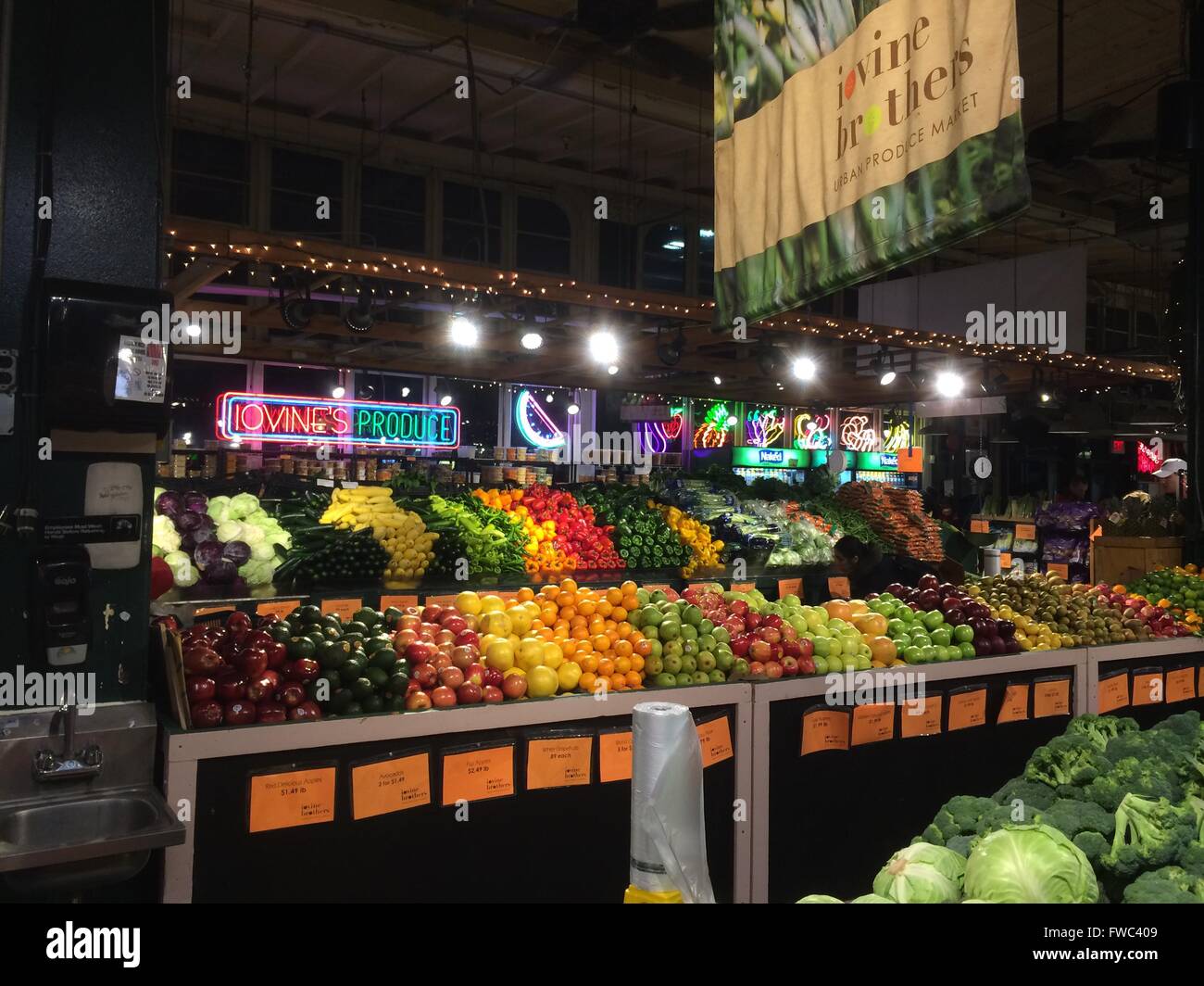 Iovine's Produce in the Reading Terminal Market, Philadelphia Stock