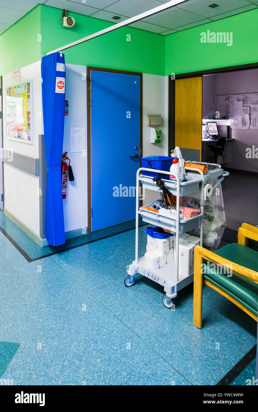 Hospital floor clean hires stock photography and images Alamy