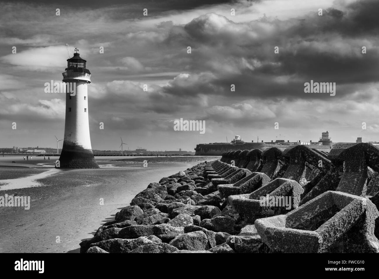 New Brighton and Perch Rock Lighthouse as sunset Stock Photo Alamy