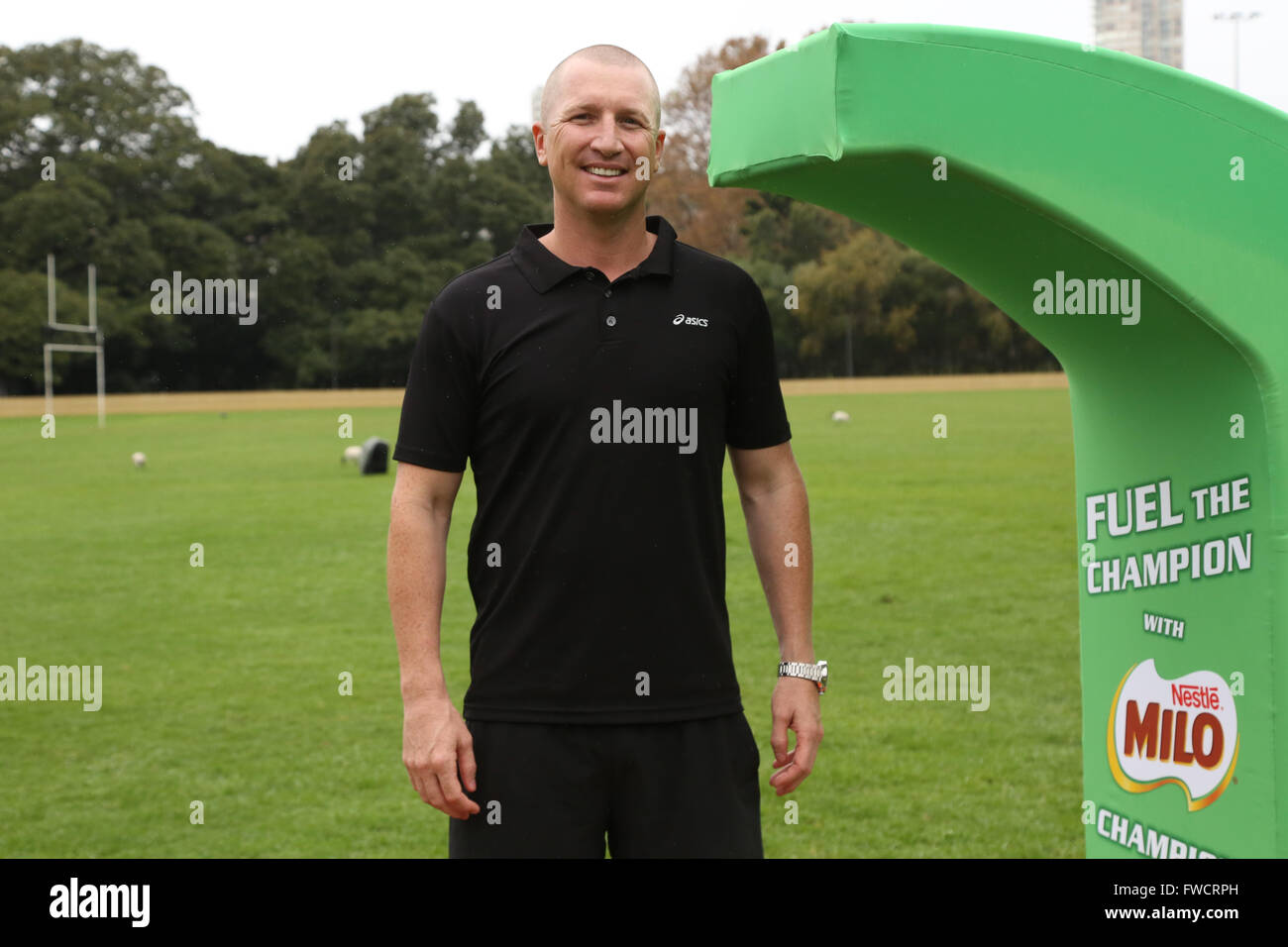 Sydney, Australia. 4 April 2016. New research reveals that Australian parents are increasingly worried about their couch potato kids; the majority of Australian children are getting less than half the recommended daily amount of exercise. In an effort to encourage kids to get active and eat a healthy diet, Brad Haddin completed drills and with junior cricketers from Cricket Australia.  As a Dad of three, Brad also tested a new kids fitness tracker by Milo that helps parents monitor their kids activity levels and dietary intake through an interactive app. Credit: Richard Milnes/Alamy Live News Stock Photo