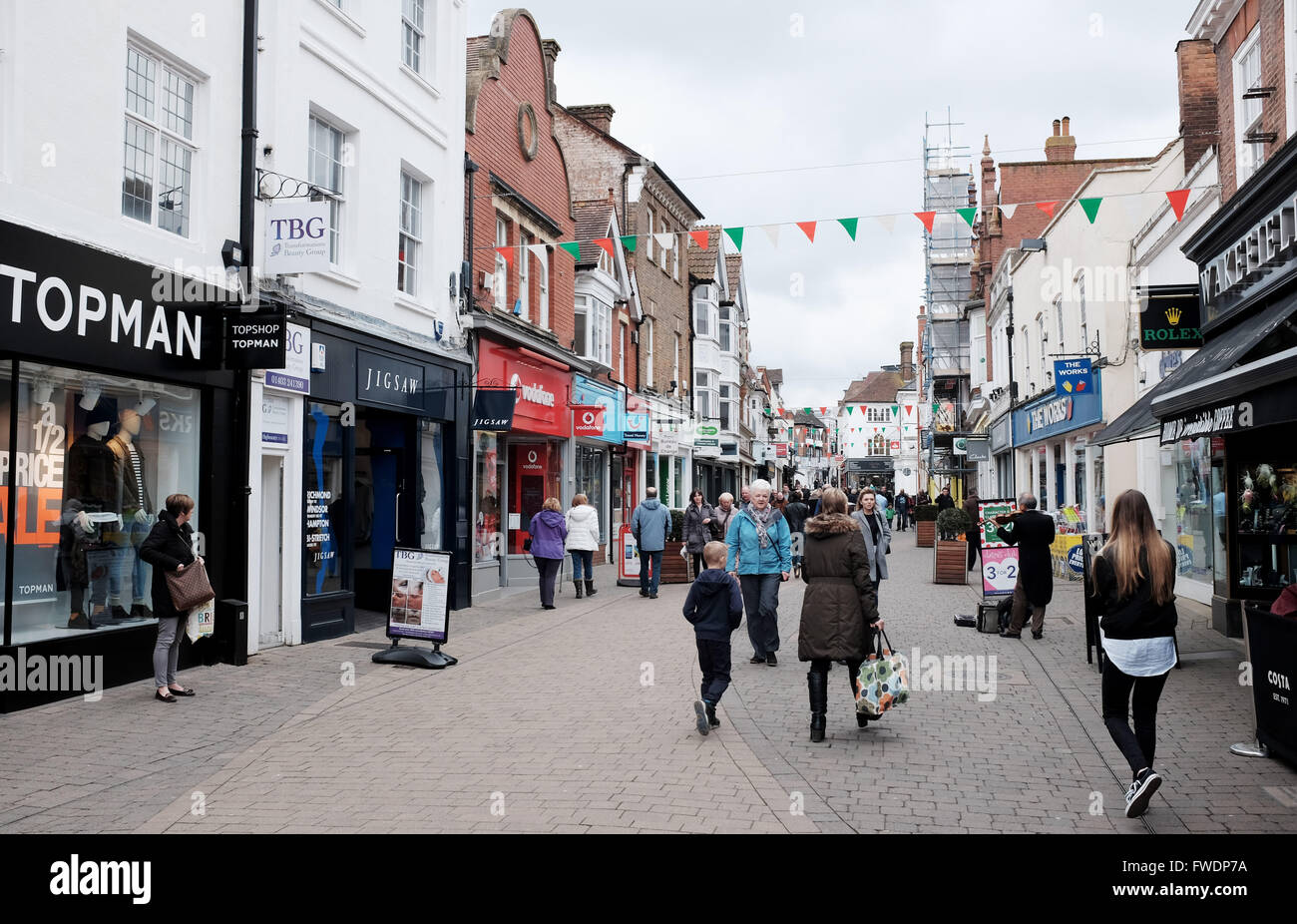 Horsham West Sussex England UK - Shoppers in shopping street Stock Photo -  Alamy