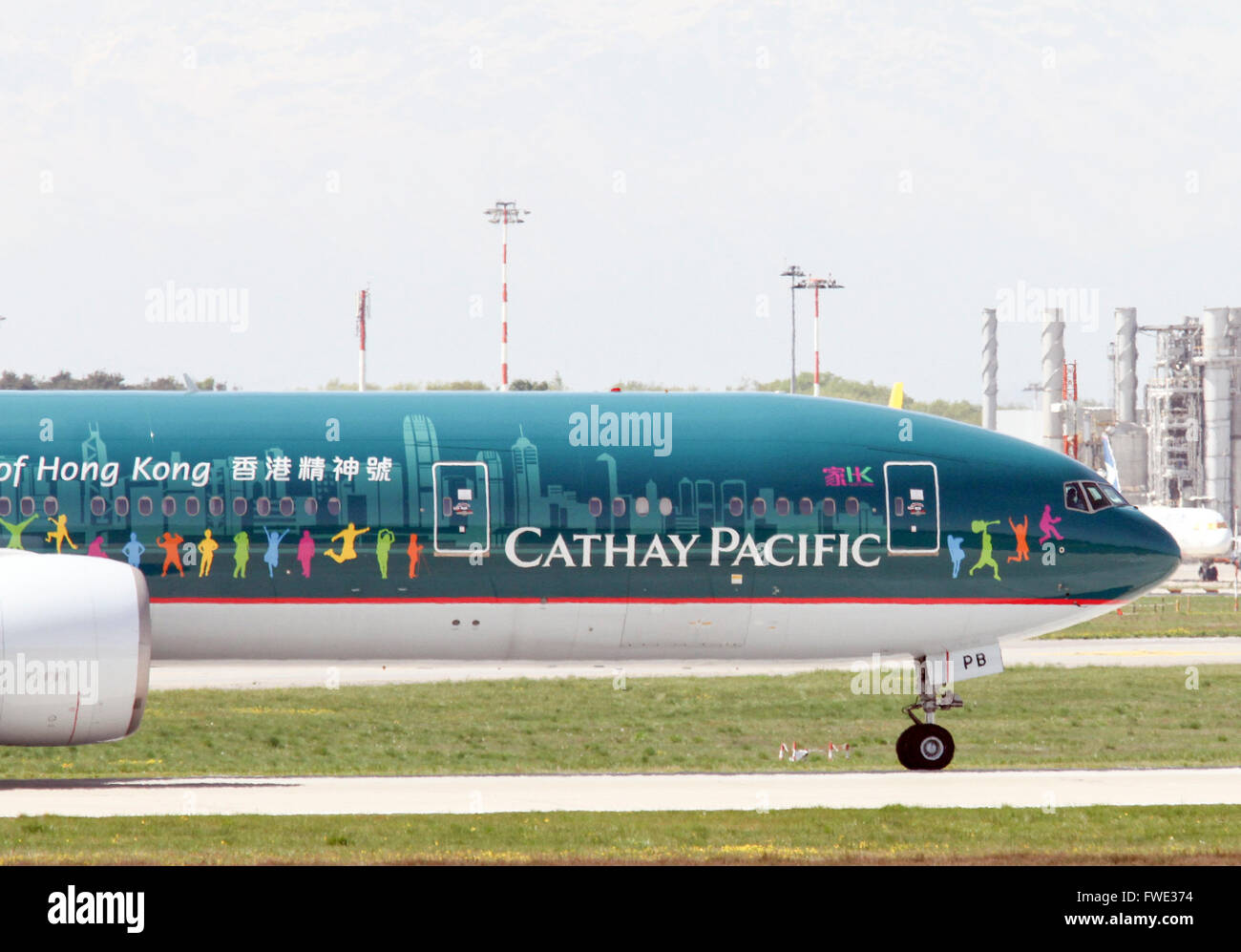 Cathay Pacific Boeing 777-367(ER Stock Photo - Alamy