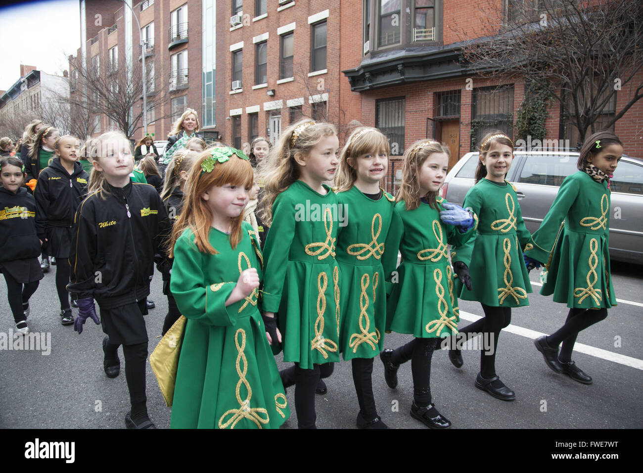Irish Dancer Costume Girls Green Dress St Patricks Irish Dancer Costume Girls Green Dress St Patricks