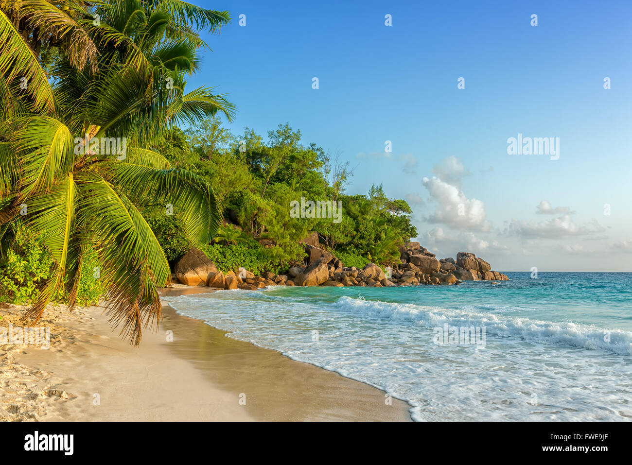 Paradisiac island hi-res stock photography and images - Alamy