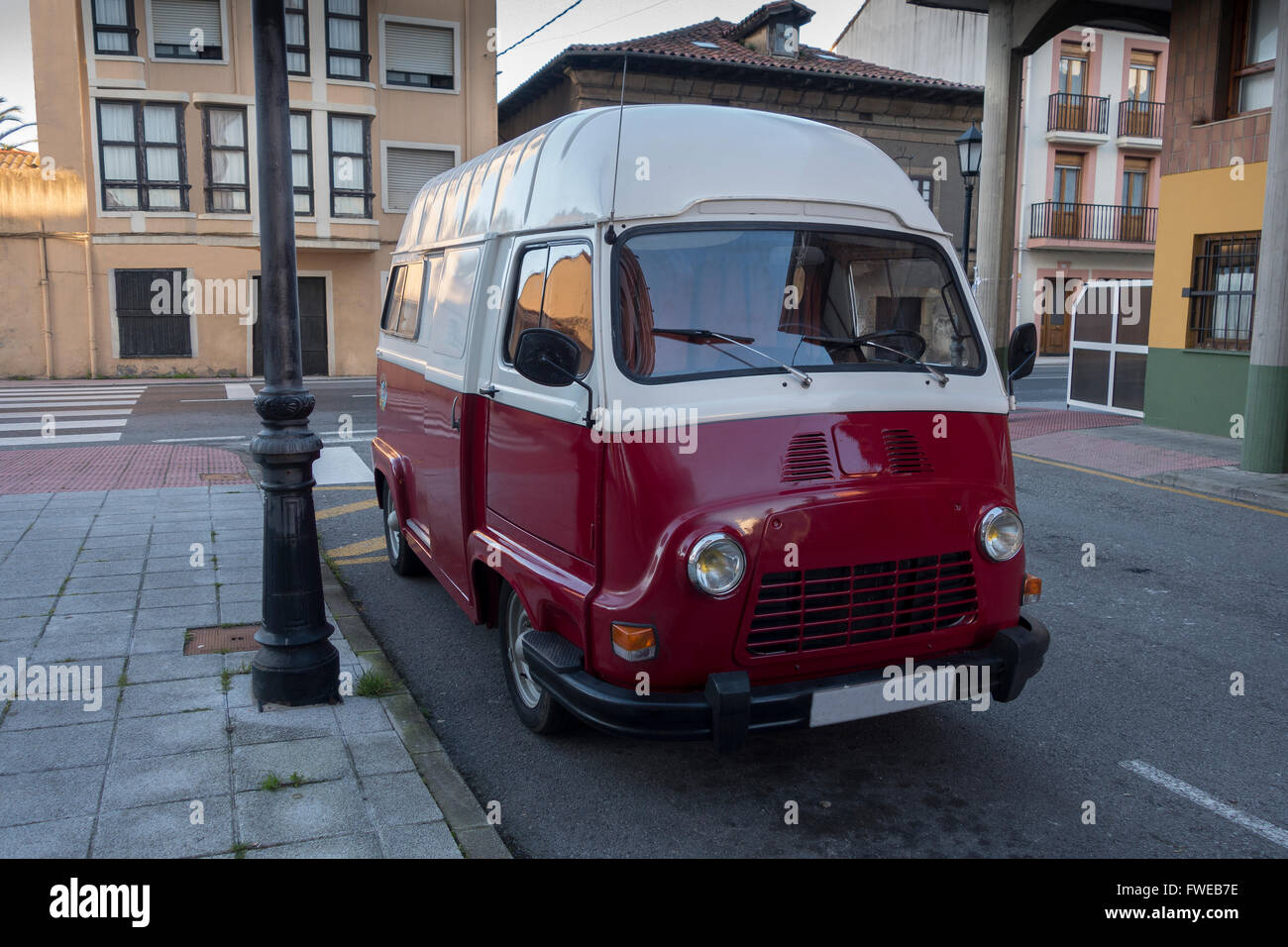 Old renault van hi-res stock photography and images - Alamy