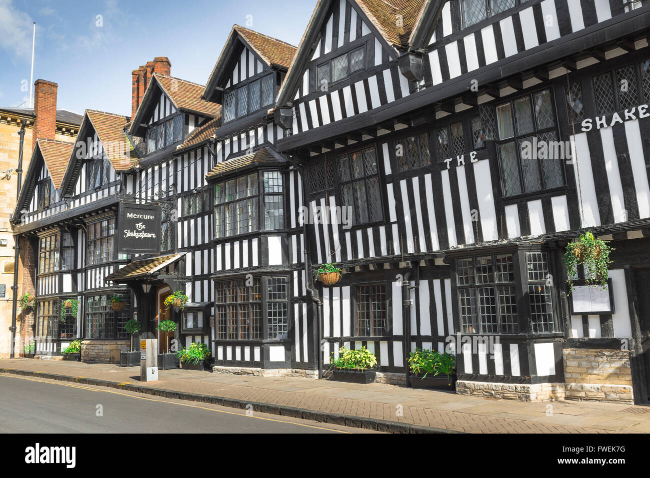 The Shakespeare Hostelrie hotel in Chapel Street, Stratford Upon Stock