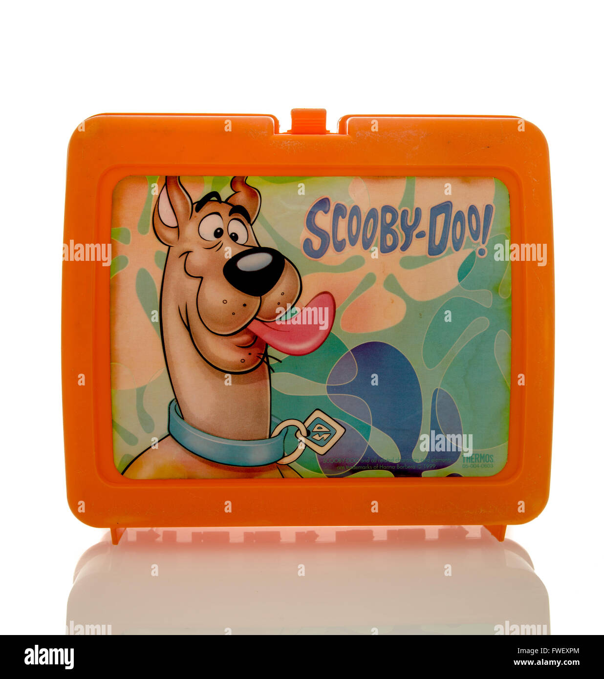https://c8.alamy.com/comp/FWEXPM/winneconne-wi-3-april-2016-plastic-lunch-box-from-the-1980s-featuring-FWEXPM.jpg