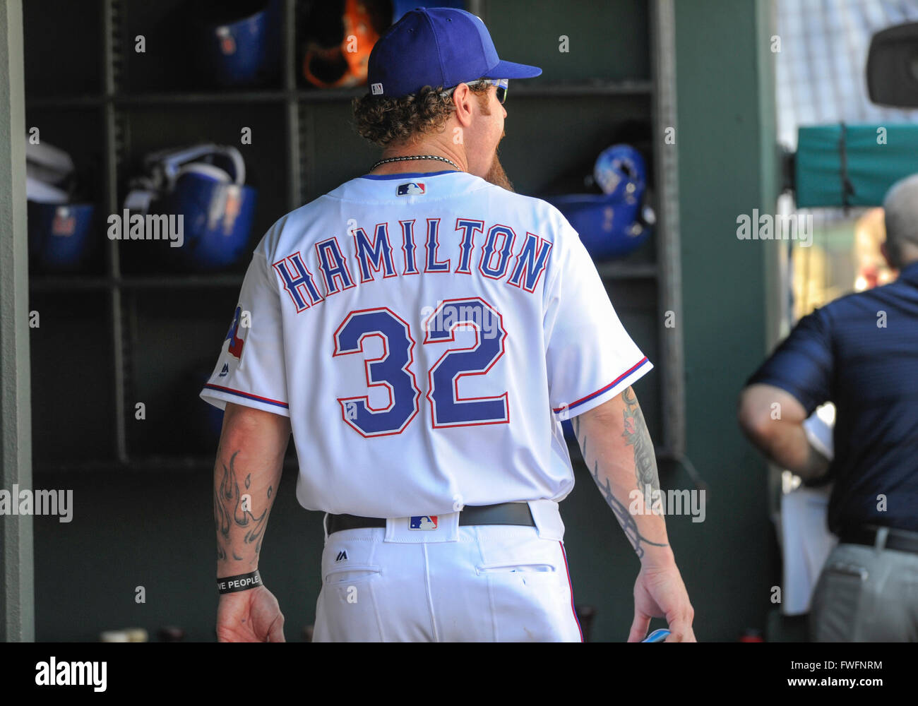 APR 04, 2016: Texas Rangers left fielder Josh Hamilton #32 during 