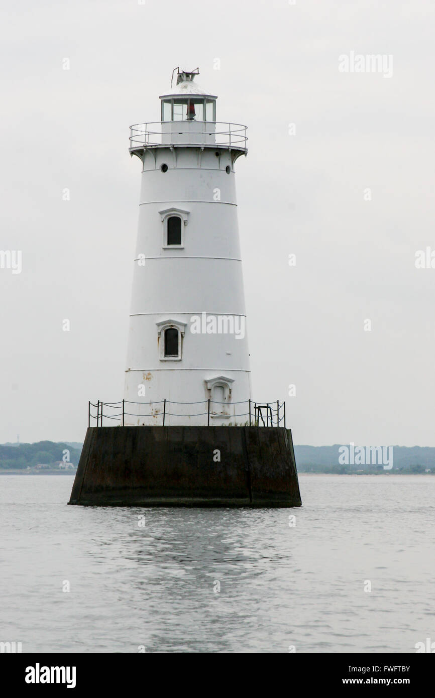 Great Beds Lighthouse on the Raritan Bay in South Amboy, NJ Stock Photo