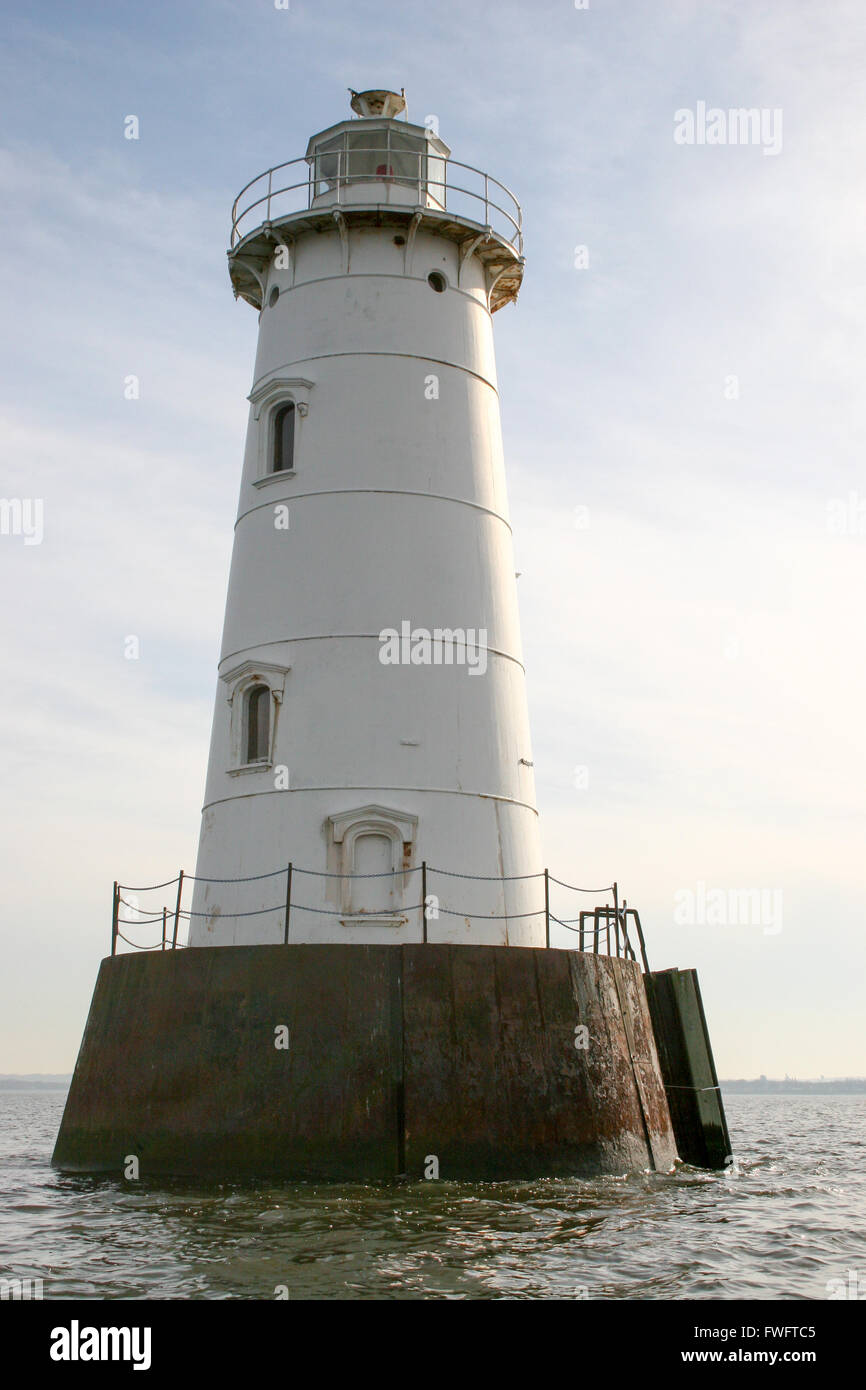 Great Beds Lighthouse on the Raritan Bay in South Amboy, NJ Stock Photo Alamy