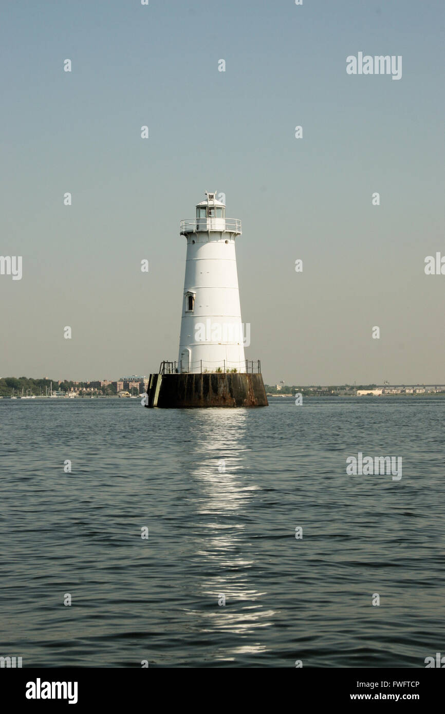 Great Beds Lighthouse on the Raritan Bay in South Amboy, NJ Stock Photo