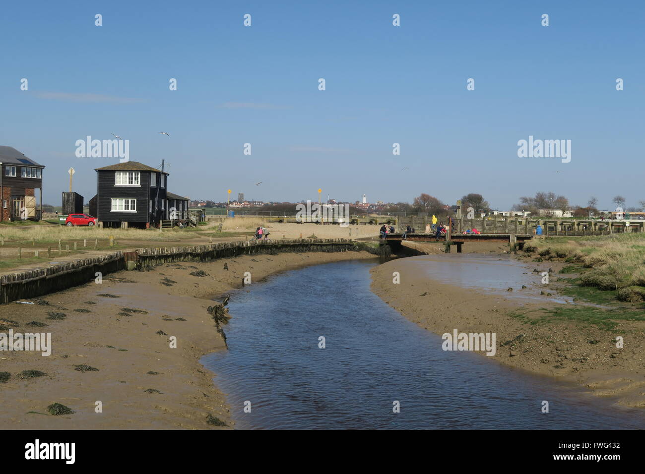 Crab fishing in Walberswick Stock Photo Alamy