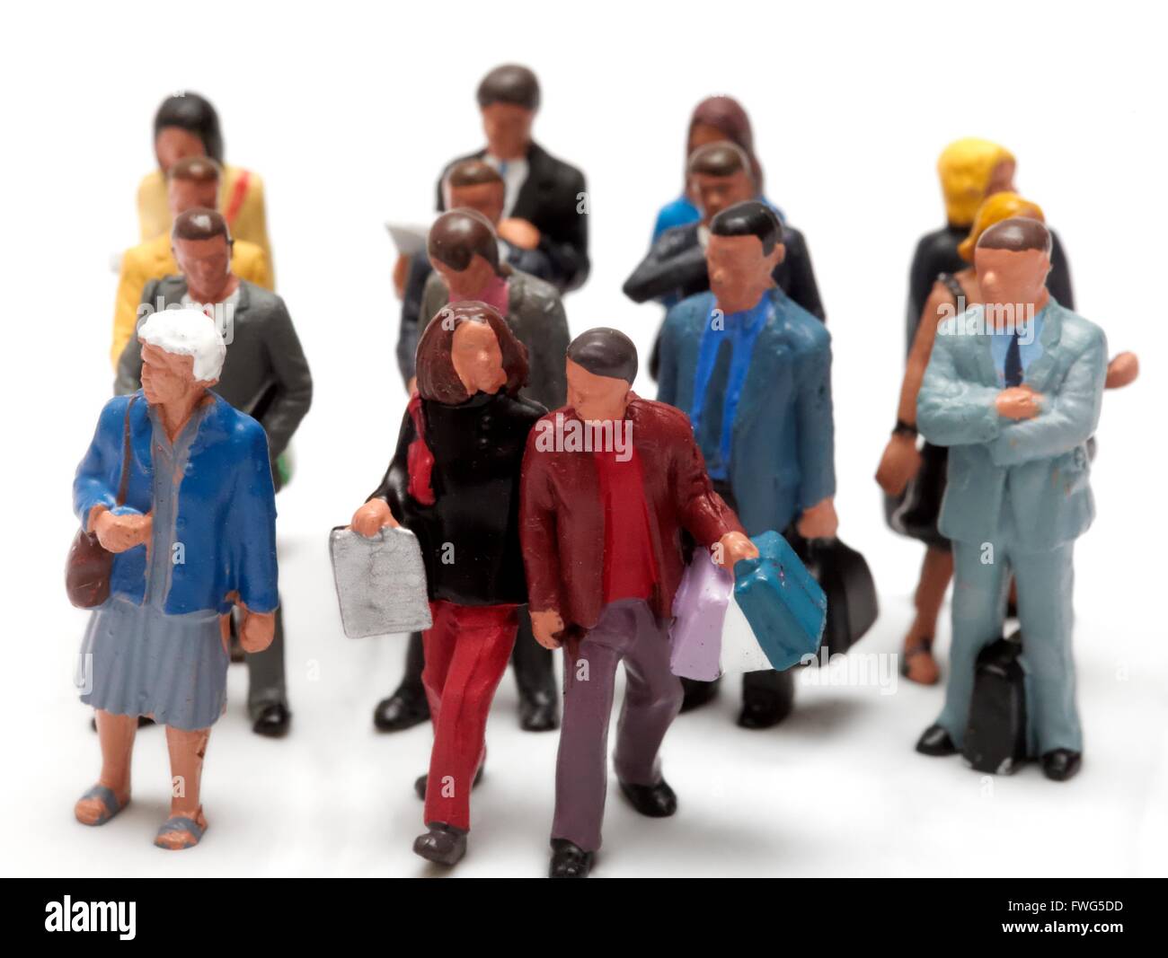 1/32 Scale Models Figurine People Figurines Ornament Tiny People Painted  Figures Standing Tiny People for Miniature Scene Sand Table Diorama style C  