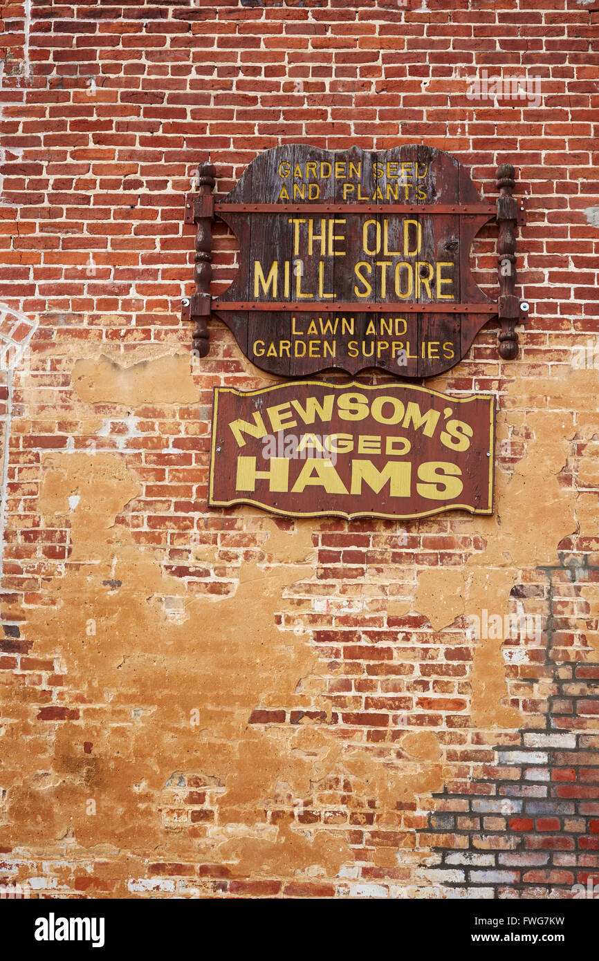 sign Newsom's Hams, Princeton, Kentucky, USA Stock Photo