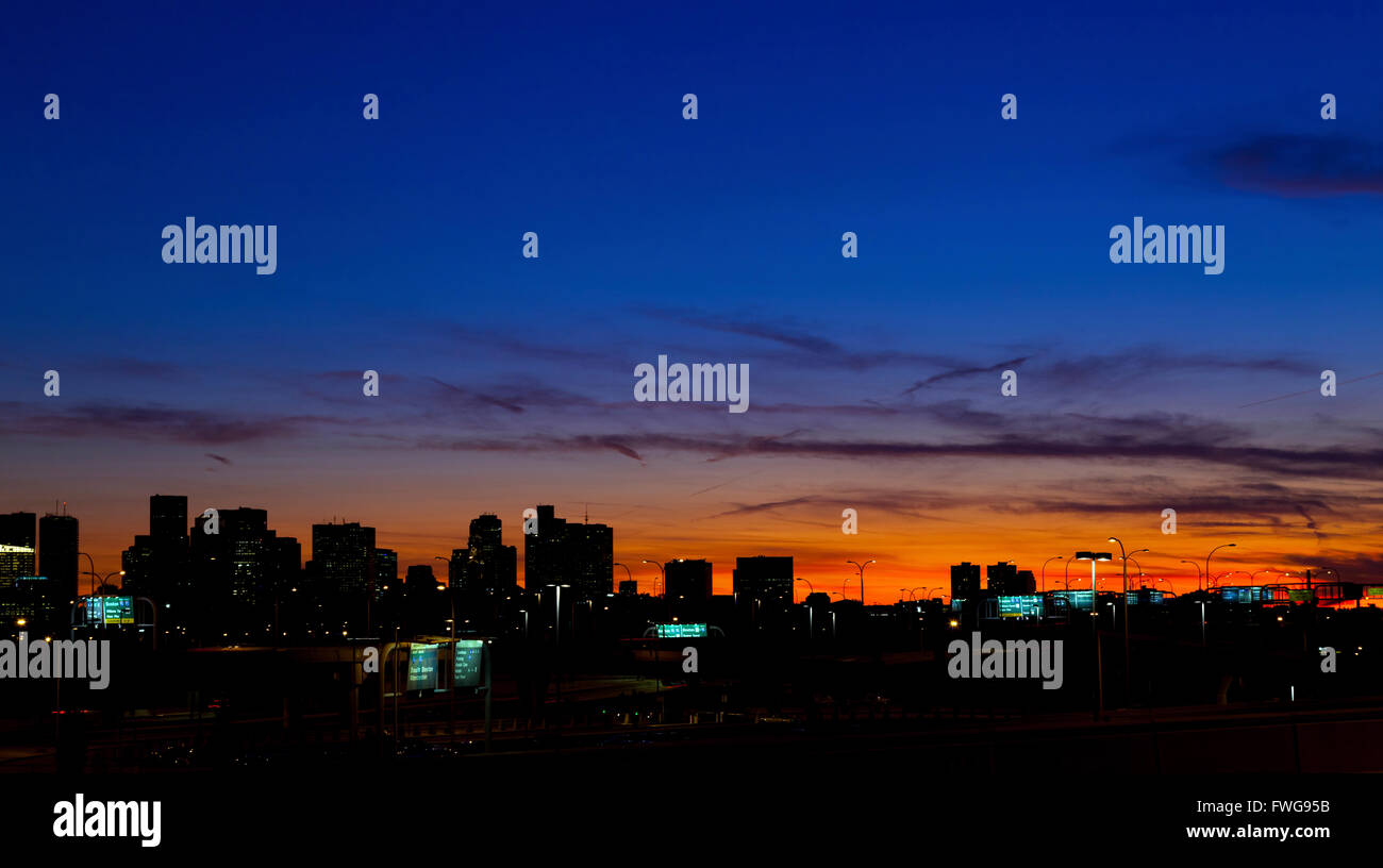 Boston city skyline night hi-res stock photography and images - Alamy