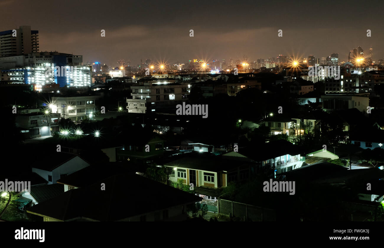Bangkok by night hi-res stock photography and images - Alamy