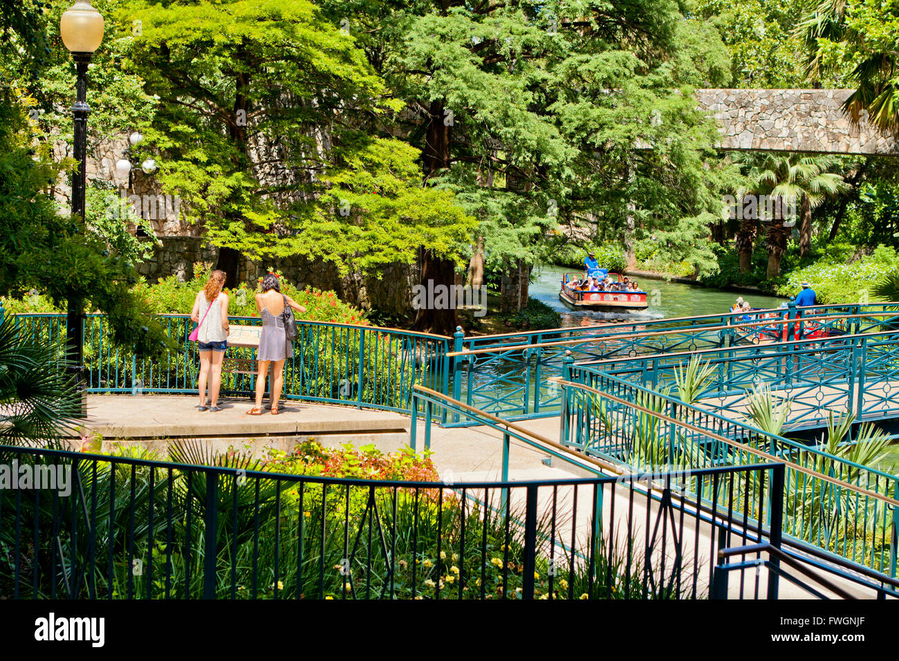 San antonio river walk hi-res stock photography and images - Alamy
