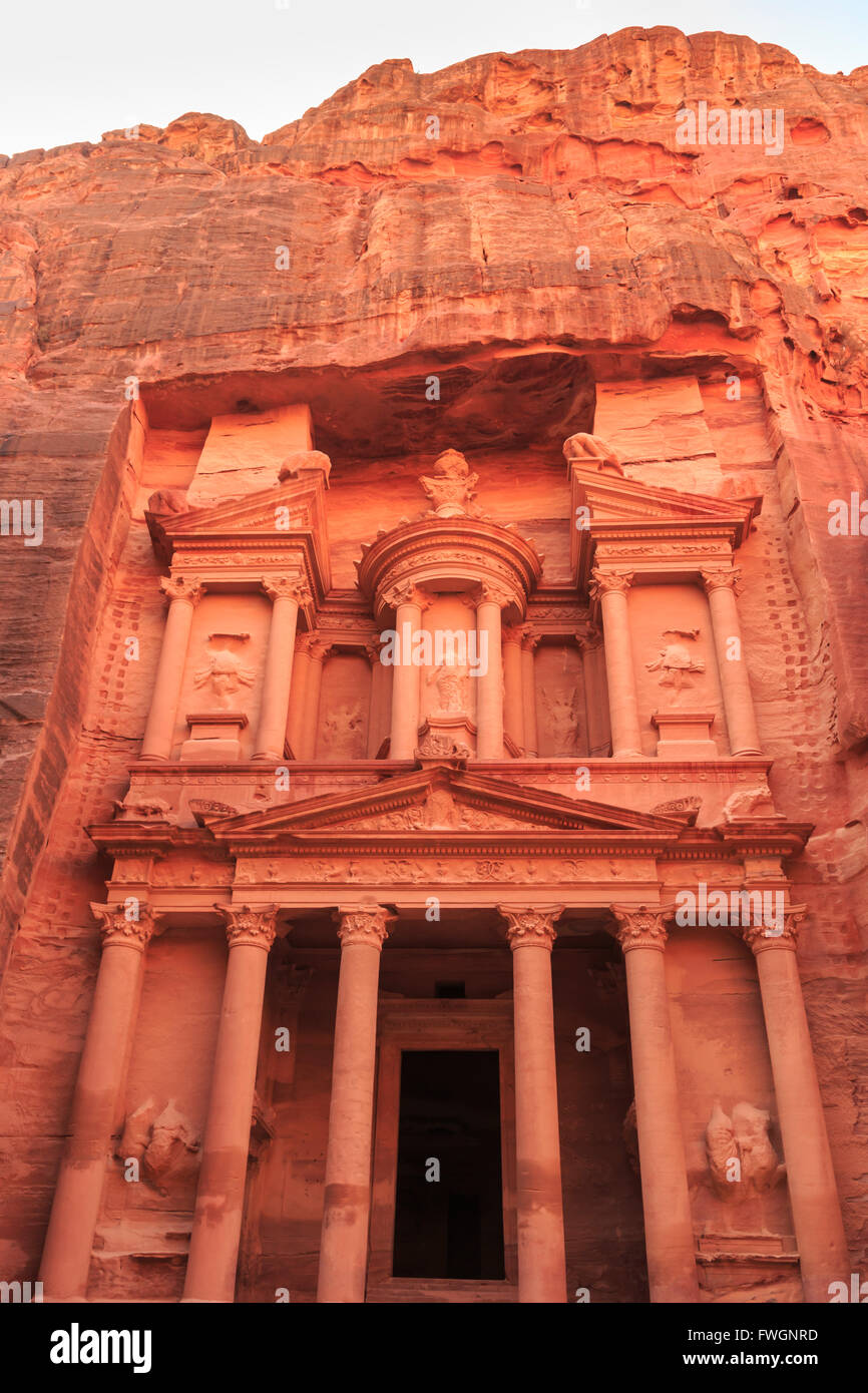 The Treasury (Al-Khazneh), Petra, UNESCO World Heritage Site, Jordan, Middle East Stock Photo