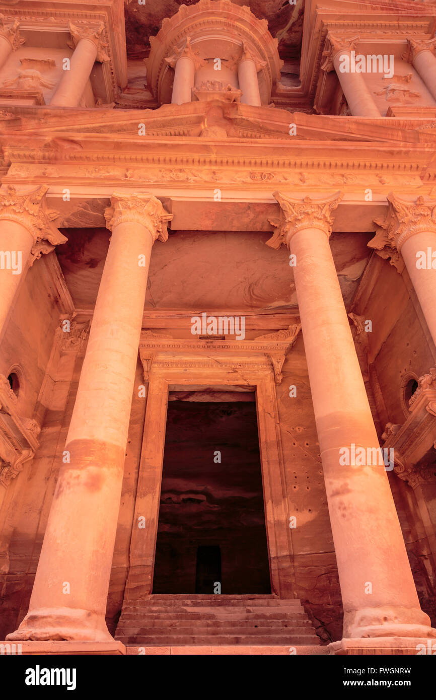 The Treasury (Al-Khazneh), Petra, UNESCO World Heritage Site, Jordan, Middle East Stock Photo