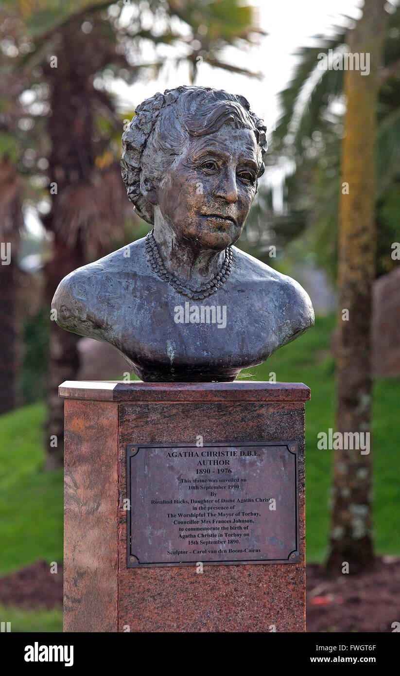 Agatha Christie's Torquay: Agatha Christie bust Stock Photo