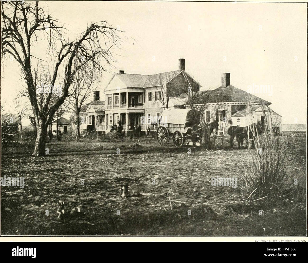 The Civil War through the camera hundreds of vivid photographs