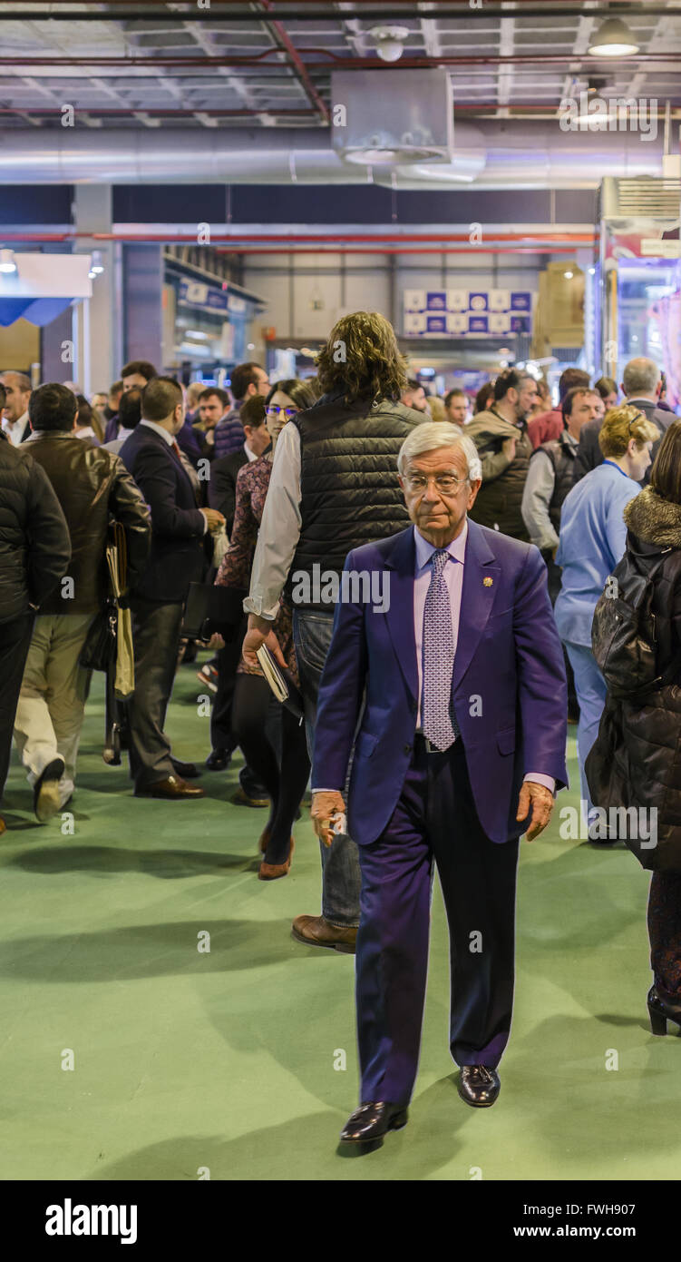 Madrid, Spain, 5 th April 2016. Ifema.  Visitors walking in the Gourmet food fair. Enrique Davó/Alamy Live news. Stock Photo