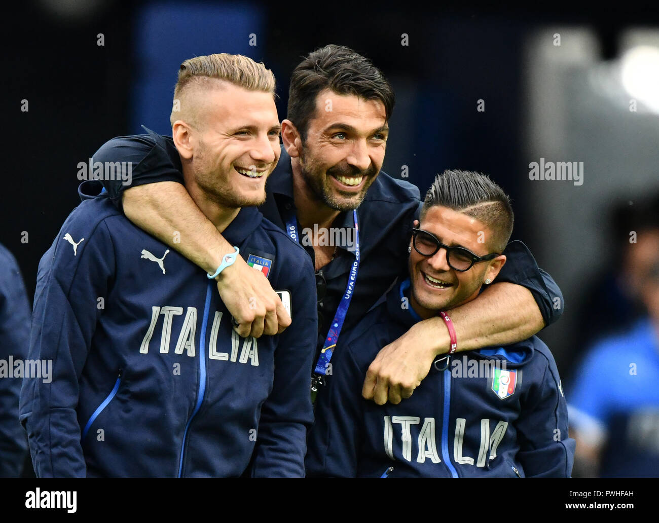 HWC Trading FR A4 Lorenzo Insigne & Ciro Immobile Italy Regali Stampati Autografo Firmato Foto Per Gli Appassionati Di Calcio E Sostenitori - A4 Framed