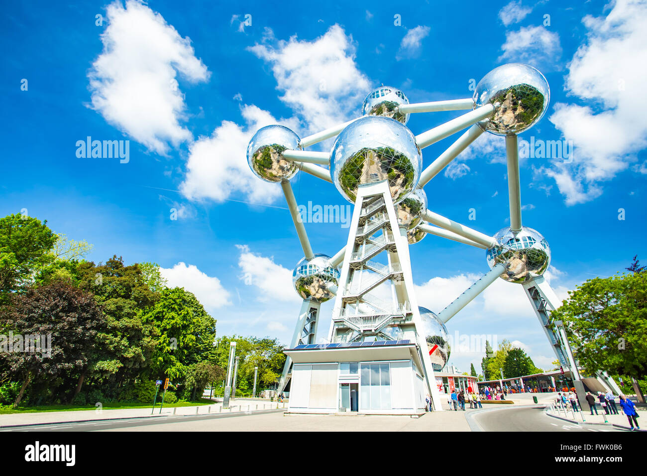 Atomium expo 58 1958 brussels hi-res stock photography and images - Alamy