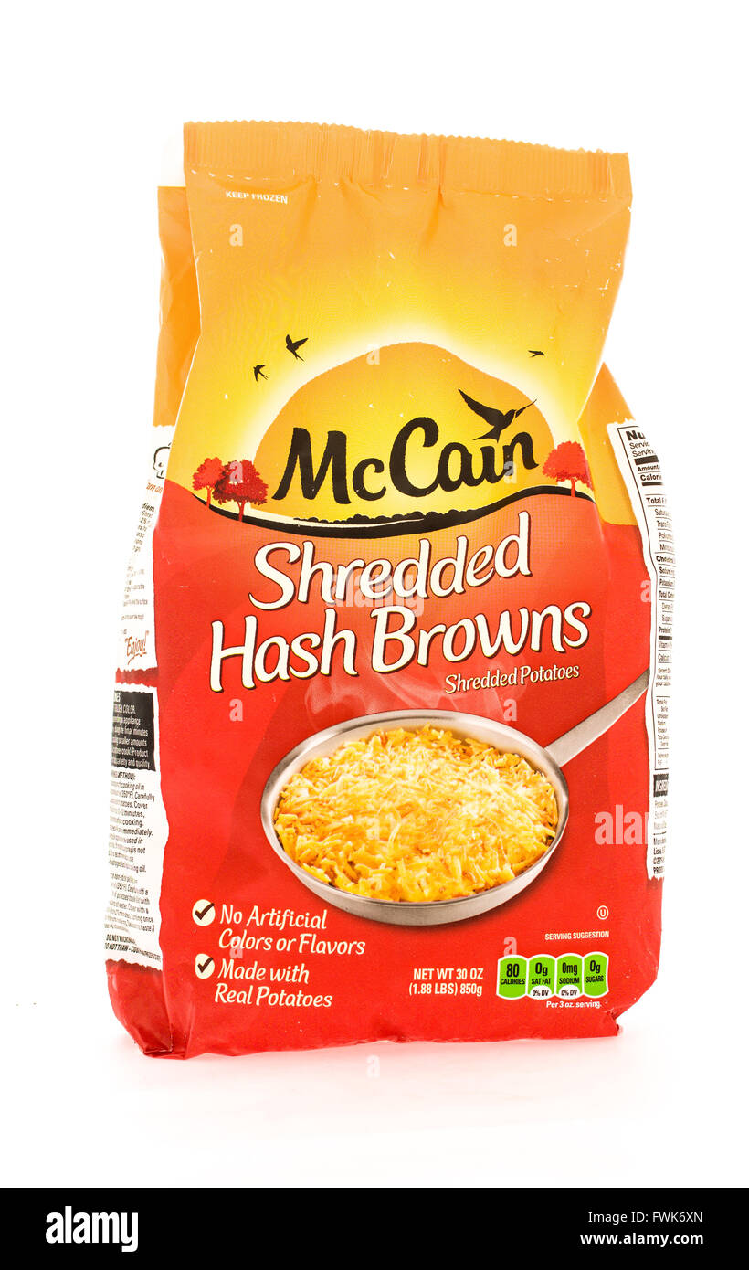 https://c8.alamy.com/comp/FWK6XN/winneconne-wi-18-august-2015-bag-of-mccain-shredded-hash-browns-FWK6XN.jpg