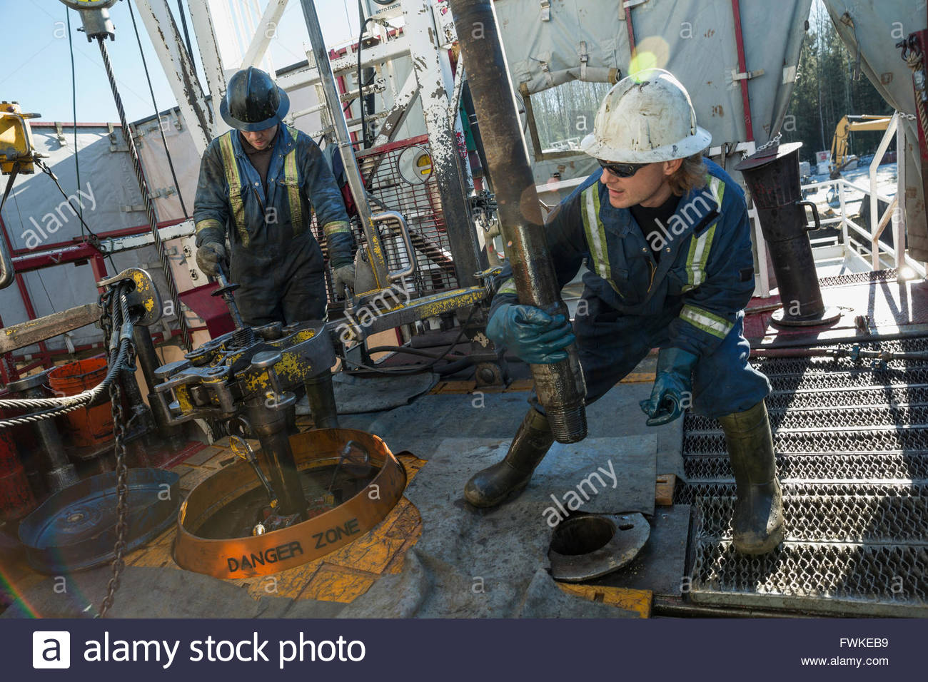 Pulling Rig Well Pulling rig hi-res stock photography and images - Alamy