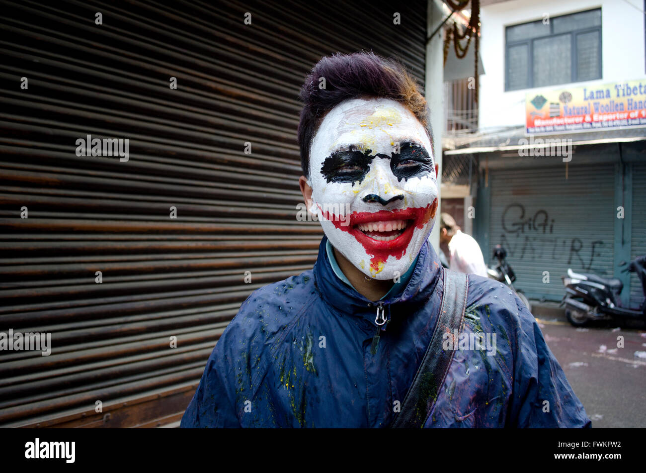 the joker face paint