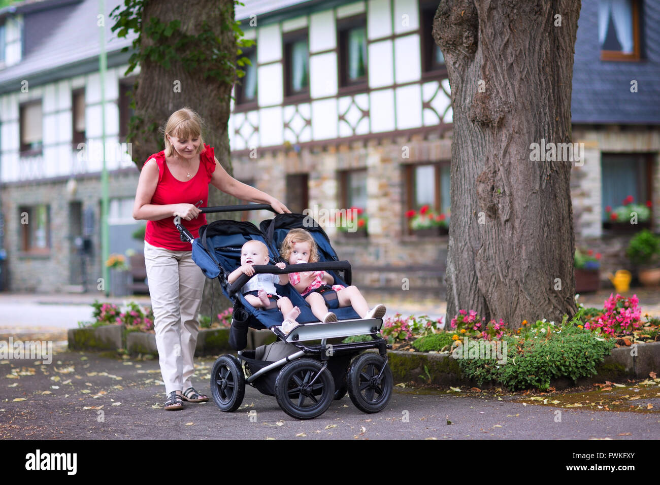 jogger stroller for two