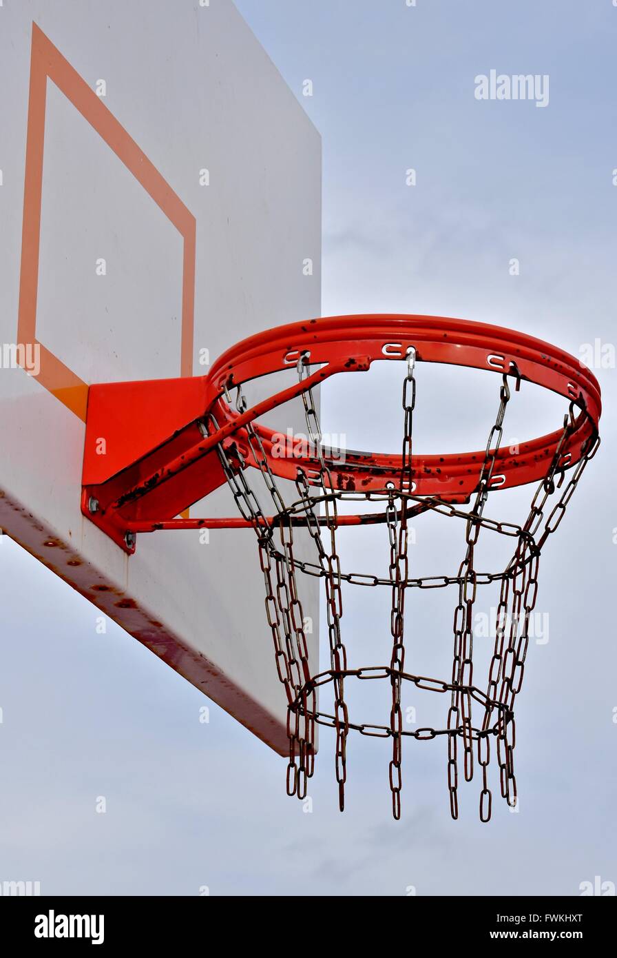 Basketball hoop chain net hires stock photography and images Alamy