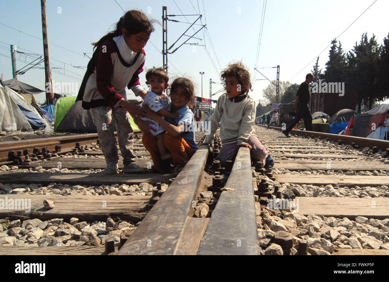 Europe,Greece/Macedonia, border Idomeni/Gevgelija, April 04,2016 :Children living along the railway lines. Thousands of migrants Stock Photo